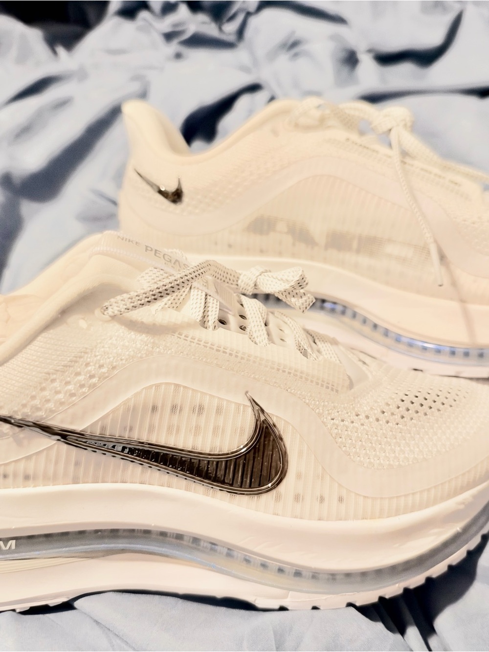Nike Men’s White Pegasus Premium Size 10